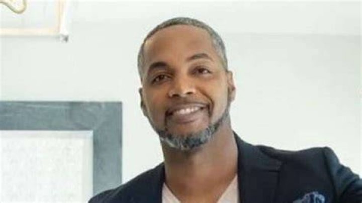 What is Mike Jacksons net worth?